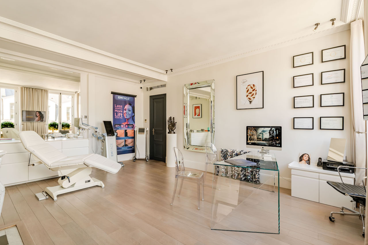 Cabinet du médecin etshétique à Paris